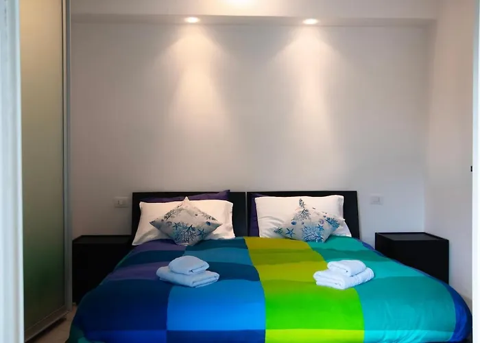 Moderno Con Terrazzo 산타마르게리타리구레